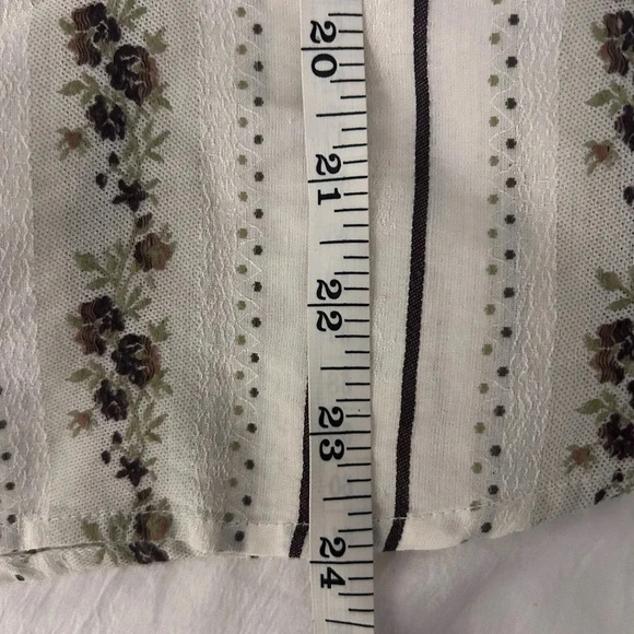 White Stag Button Up Floral Brown Detailed Top Size Large - Picture 8 of 10